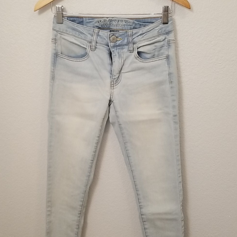 American Eagle Super Stretch Jegging- size 2 Short